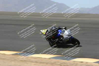 media/Apr-10-2022-SoCal Trackdays (Sun) [[f104b12566]]/Bowl (11am)/